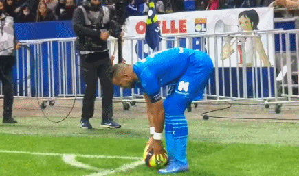 齐沃：在比赛的某个阶段全队都过度兴奋，缺乏清晰的思路