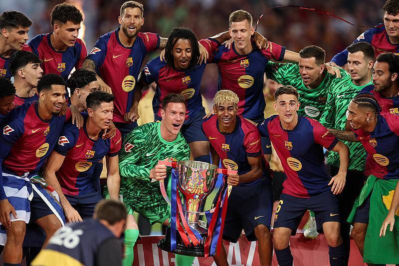 巴媒：内马尔左膝半月板受损，可能会赛季报销（巴西媒体：内马尔左膝半月板受伤，赛季恐提前结束）