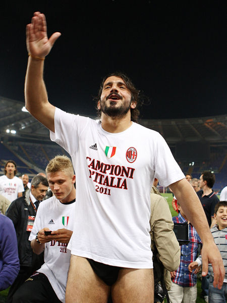 那不勒斯门将：我从未经历过十轮点球大战，这种感觉很奇特（那不勒斯门将：首次经历十轮点球大战，感觉格外新奇）