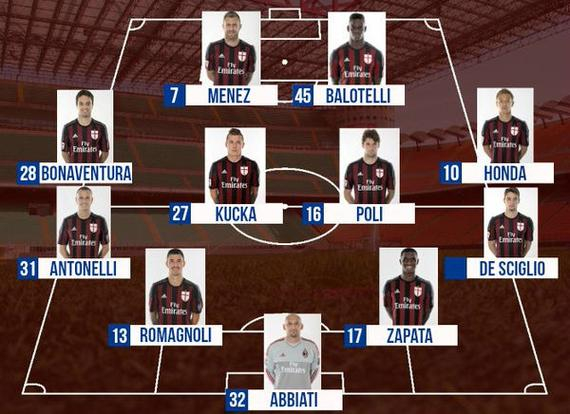 何宇鹏纪念捧杯： 一整季的重量都化为光芒，只为这一次触碰（何宇鹏捧起纪念杯：整季沉淀化作光辉，只为此刻的触碰）