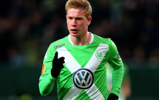 卡利亚里3-3热那亚，维蒂尼亚先拔头筹，阿龙-马丁扳平比分（卡利亚里3比3战平热那亚：维蒂尼亚首开纪录，阿龙-马丁扳平）