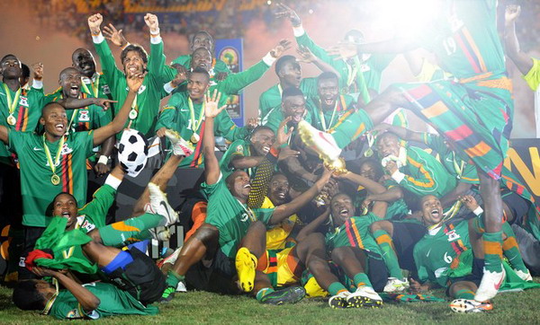 梅里诺玩二选一：佩德里＞维蒂尼亚、厄德高、罗德里（梅里诺更看好佩德里，力压维蒂尼亚、厄德高与罗德里）