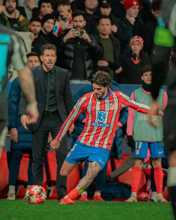 阿圭罗：梅西在巴萨的故事未完结，他未来仍会回归