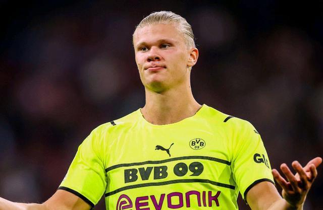 美记：字母哥24年曾遭遇相似伤病，导致错过季后赛（美记称字母哥2024遭遇类似伤病，缺席季后赛）